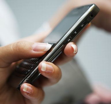Romanii vor efectua plati prin SMS in valoare de 3 milioane de euro de sarbatori