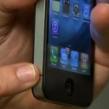 Din nou probleme: Apple va trebui sa plateasca 15 dolari fiecarui posesor de iPhone 4 din SUA