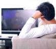 Studiu NIELSEN: Oamenii nu se mai uita la TV ca pe vremuri