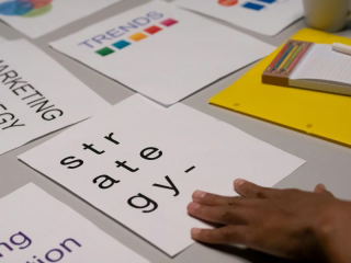 Impactul AI asupra strategiei de marketing si cum sa te adaptezi