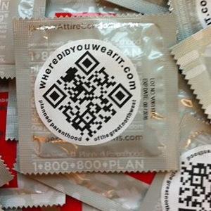 Coduri QR la pachet cu prezervative