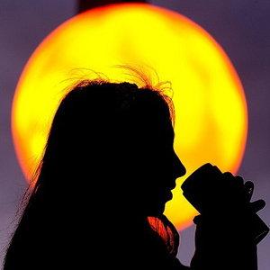 Soarele Tropicana, astrul publicitar al Londrei