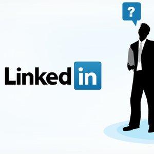LinkedIn a introdus butonul Follow pentru companii